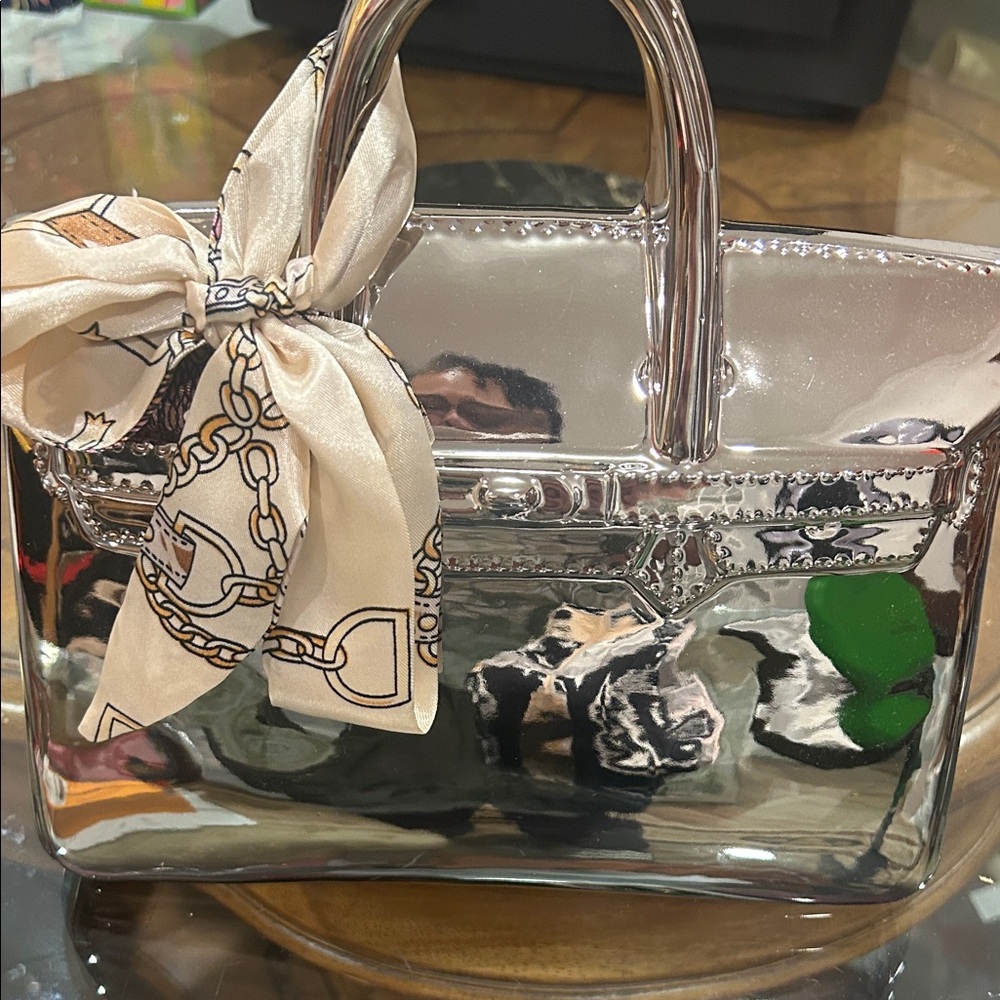 Elegant Silver Handbag Piggy Bank W Twilly - Picture 2 of 3